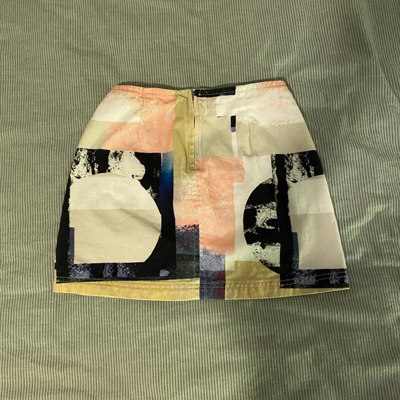 BDG Serafina Mini Skirt in Printed Pelmet - Picture 4 of 7